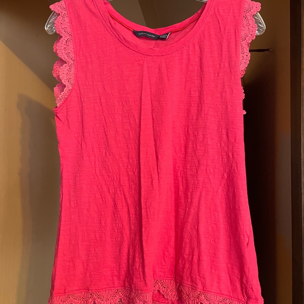 Sleeveless t-shirt, size small